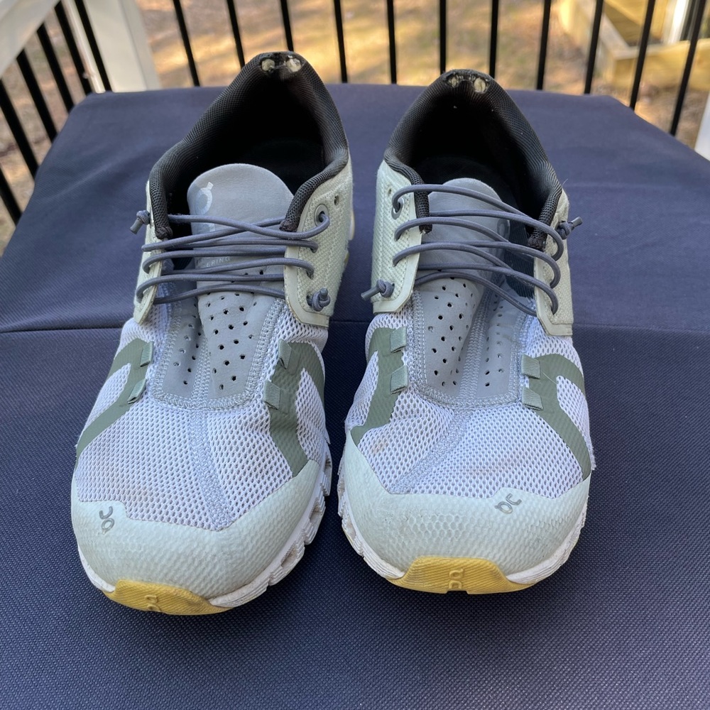 On Cloud sneakers